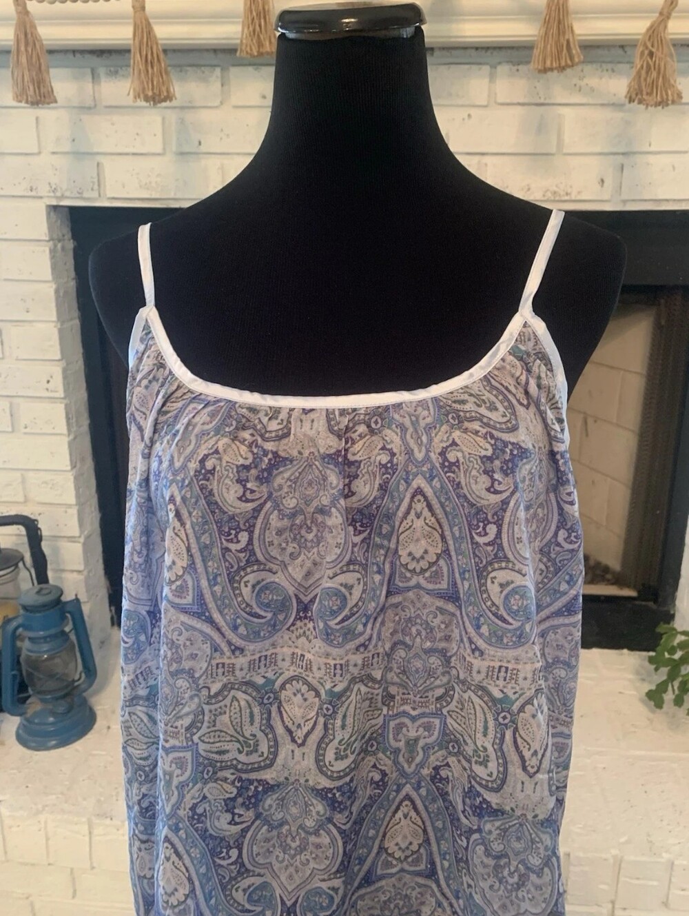 Women’s Paisley Print Spaghetti Strap Top in Blue